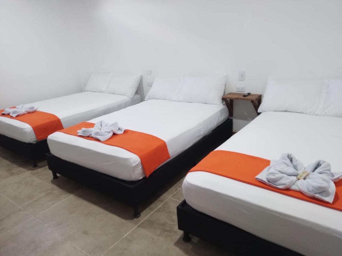 Artesanos Y Turistas Διαμέρισμα Guatapé Εξωτερικό φωτογραφία